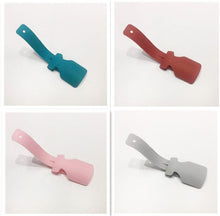 Load image into Gallery viewer, Chausse-pied pour soulever les chaussures avec un seul pied