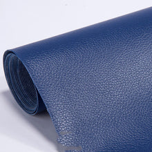 Charger l'image dans la galerie, RÉPARATEUR DE CUIR AUTO-ADHÉSIF POUR RÉPARATION DE MEUBLES DÉCOUPABLE (50X137CM)